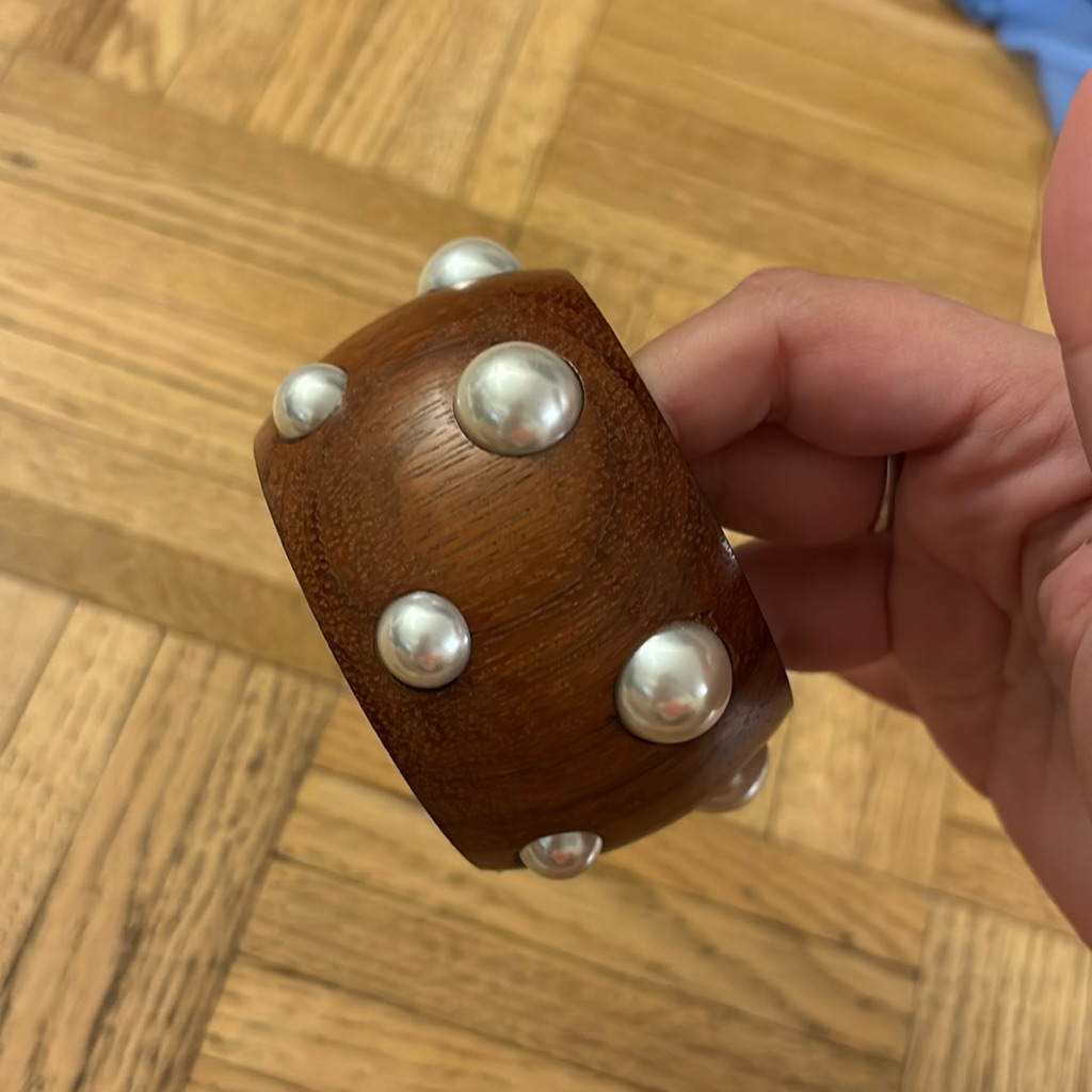 Oscar De Lo Renta Bracelet 150$